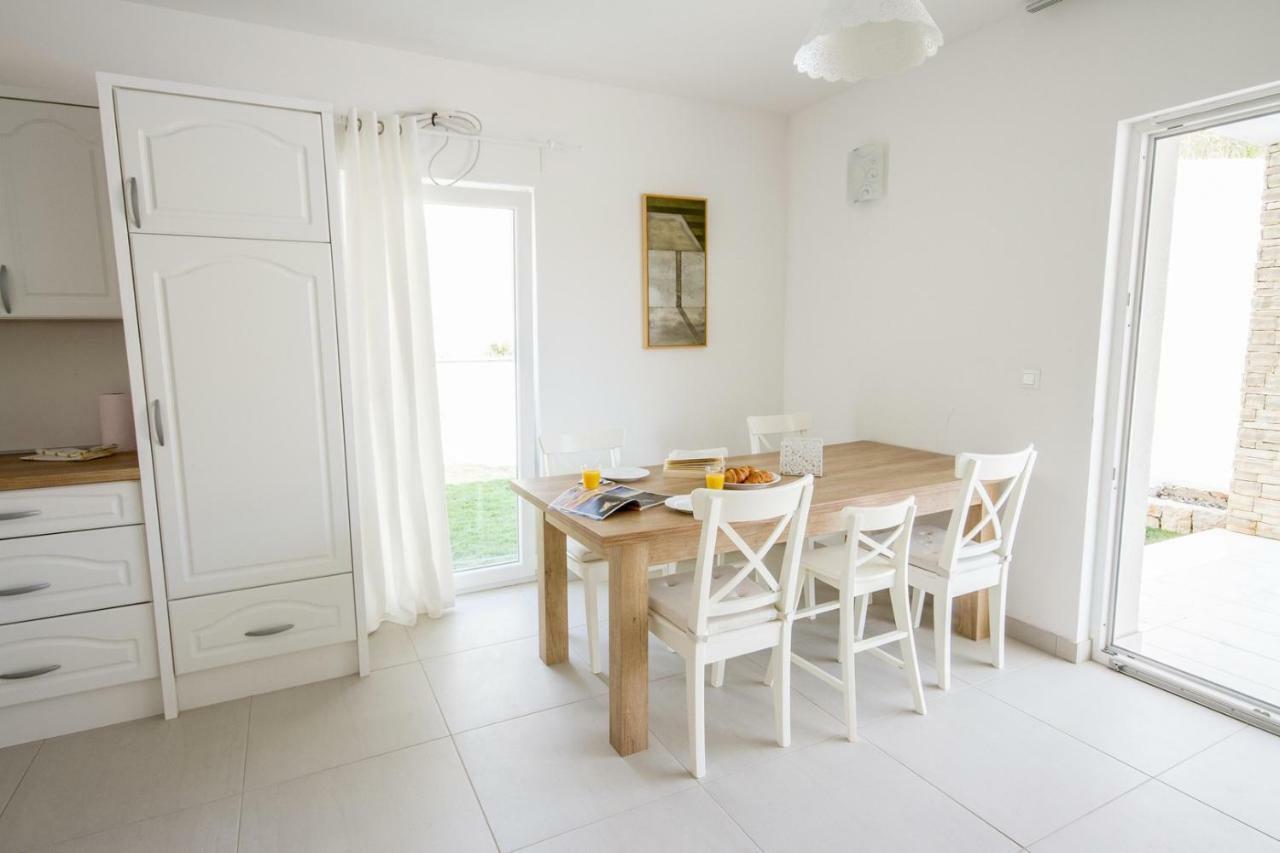 House Sunny Rock Baska Villa ห้อง รูปภาพ